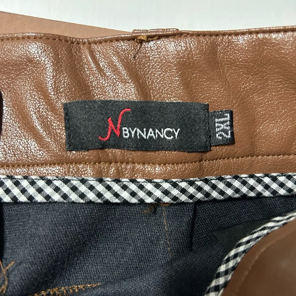 N by Nancy women’s 2XL brown, faux, leather skirt with‎ zip back , matching belt